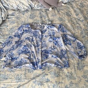 Crown & Ivy Blue and White Patterned Blouse